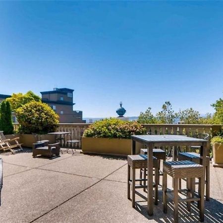 Top Floor Water View Oasis Near Space Needle & Cruise Seattle Exterior photo